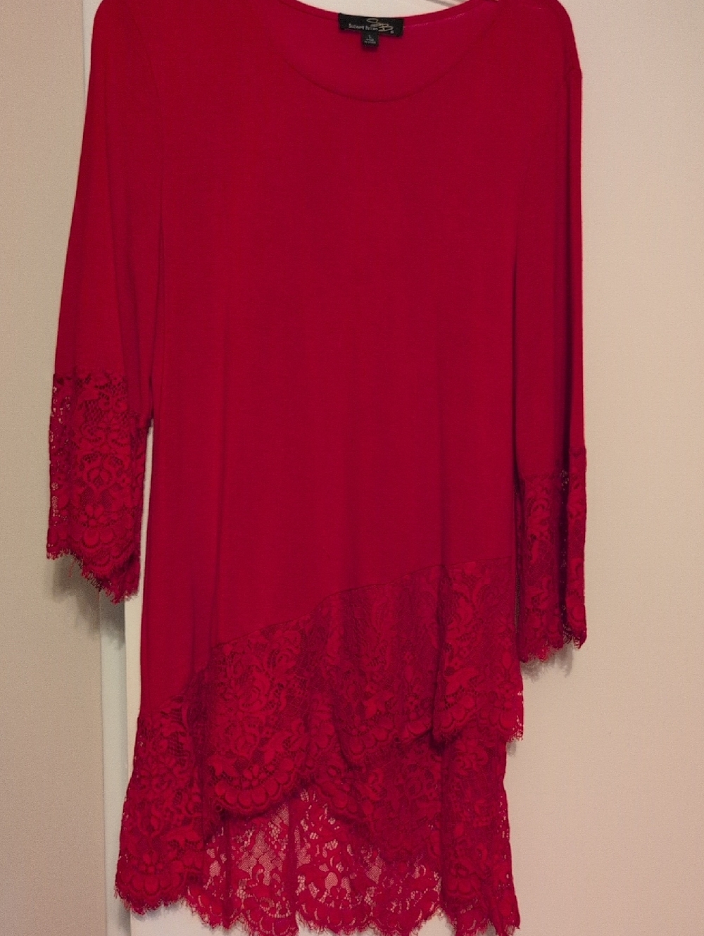 Suzanne Betro Red Lace-Trim Asymmetric Tunic